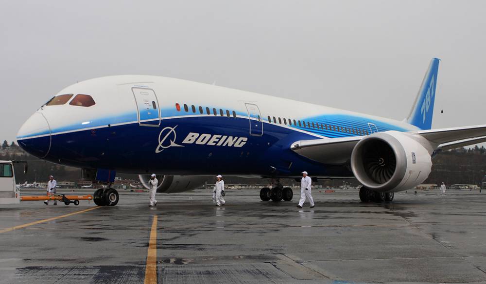 Cámara Baja de EEUU bloquea venta de aviones Boeing a Irán