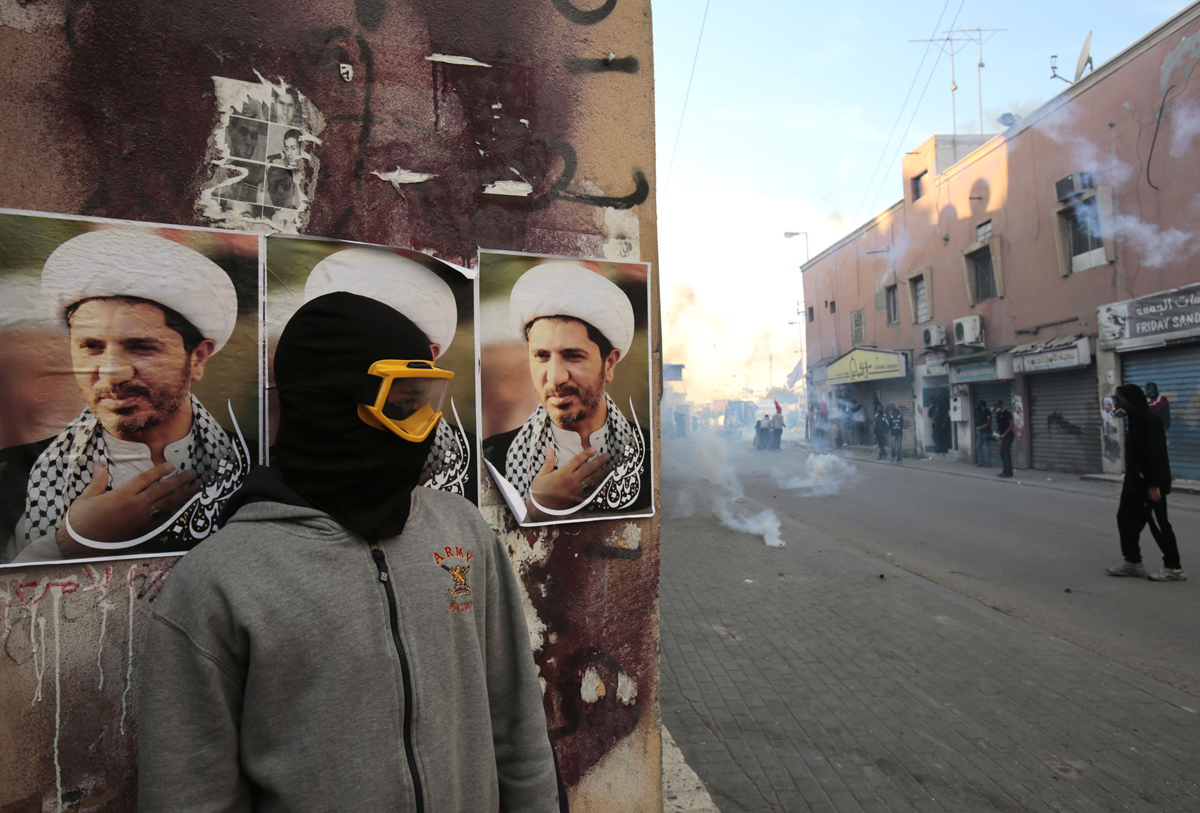 Saudi Regime Cornered Beast, Vicious over Defeats: Bahraini Opposition Leader
