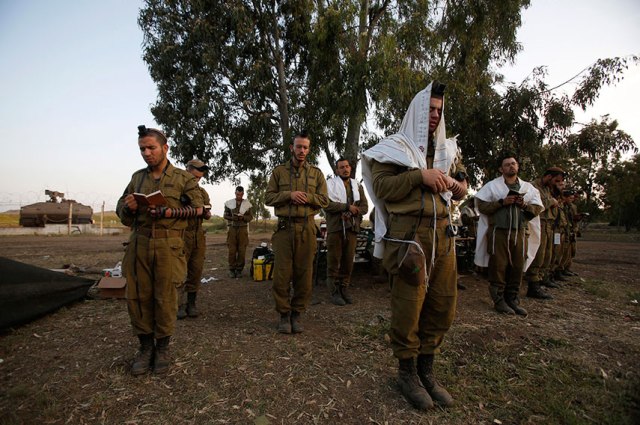 Two Factors that Strengthened Religious Movement in Israeli Army