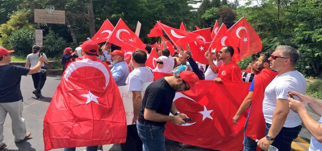 Protestas frente la embajada de EEUU en Ankara