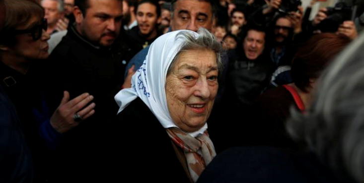 Levantan orden de arresto contra la presidenta de Madres de Plaza de Mayo