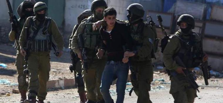 Fuerzas israelíes arrestan a 11 palestinos en Cisjordania y Al-Quds
