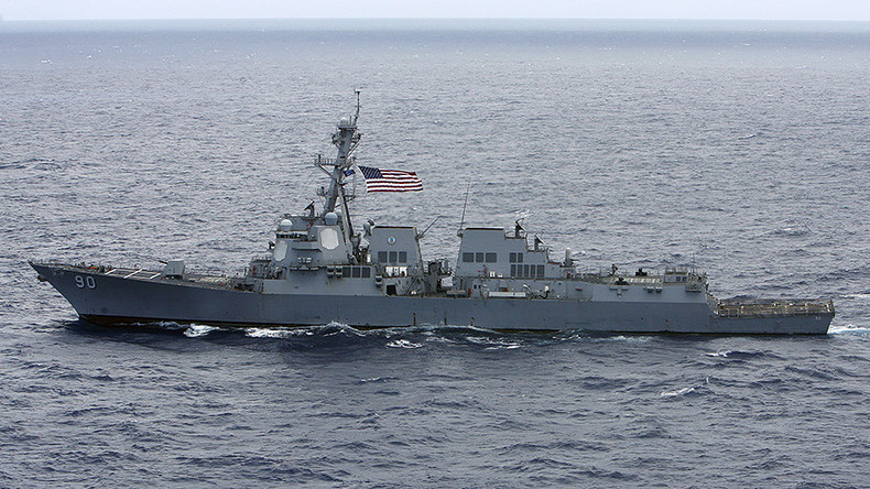 Chinese Armed Forces Warn off US Warship near South China Sea