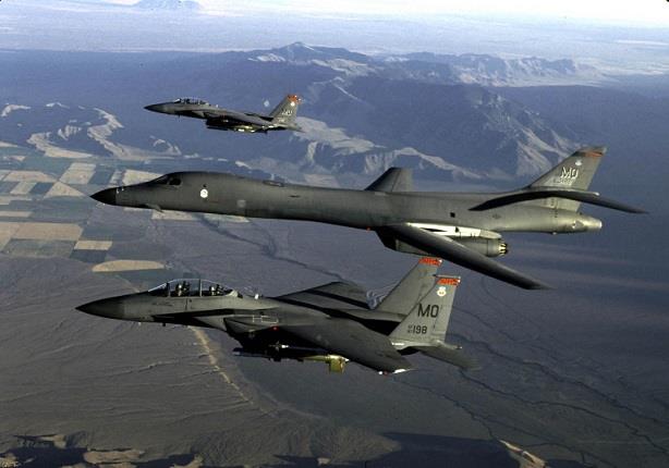 واشنطن تعلن نيتها نشر طائرات قاذفة نووية للرد على كوريا الشمالية