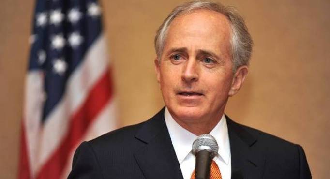 Corker: Amenazas de Trump podrían encaminar a EEUU hacia Tercera Guerra Mundial