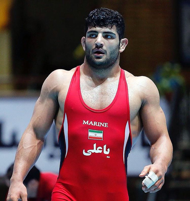 لاعب ايراني ينسحب من بطولة العالم للمصارعة تجنبا لمواجهة خصمه الاسرائيلي وايران تكرمه
