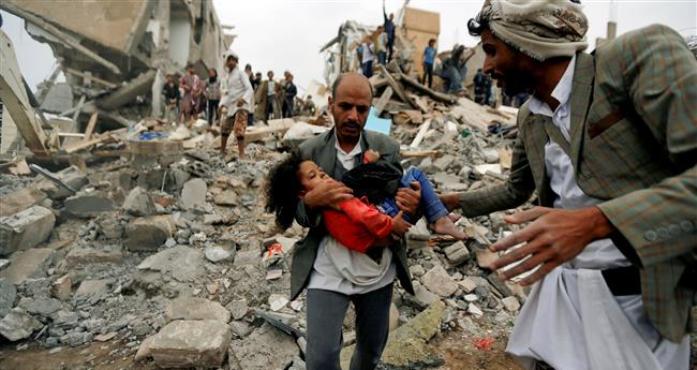 Nuevos ataques aéreos saudíes matan a docenas de civiles en Yemen