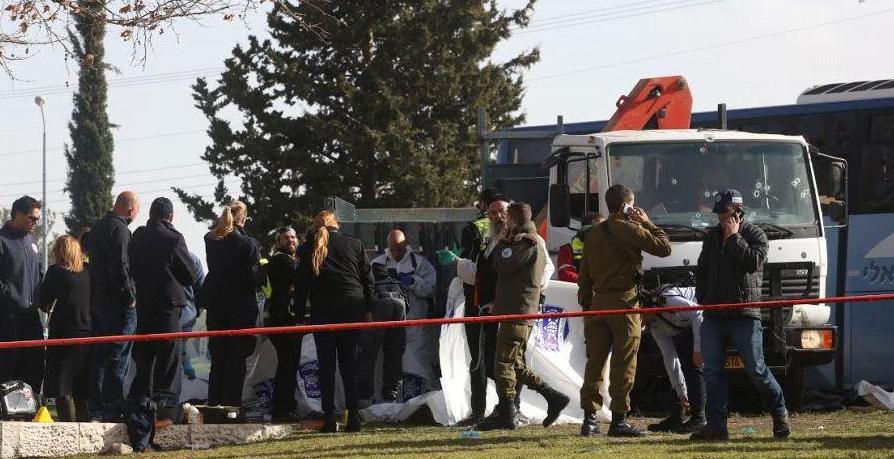 6 militares israelíes muertos en ataque palestino en Al-Quds