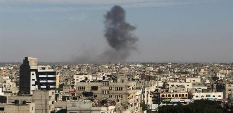 2 palestinos heridos en nuevos ataques israelíes contra Gaza
