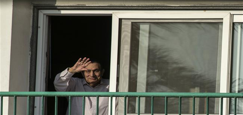 مصر، حسنی مبارک کی آزادی کا اعلان