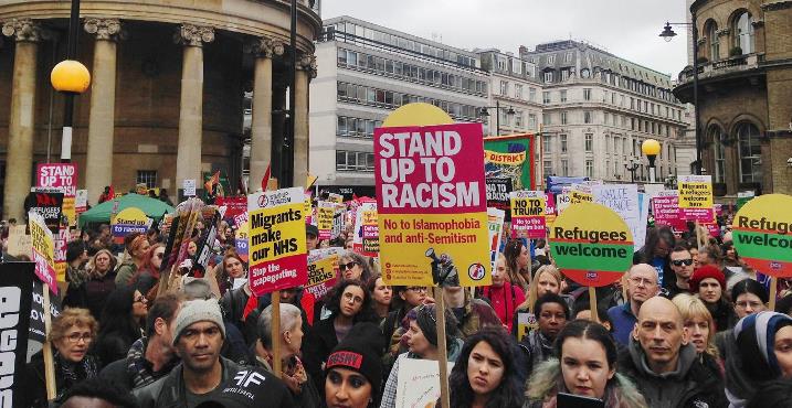 30 mil británicos protestan en Londres contra racismo