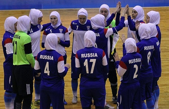 Russian Republics Free to Decide on Islamic Headscarves: Kremlin