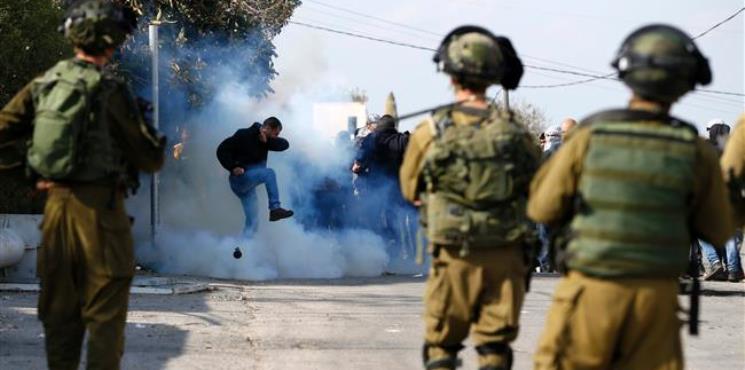 Combatientes palestinos atacan a soldados israelíes en Al-Quds