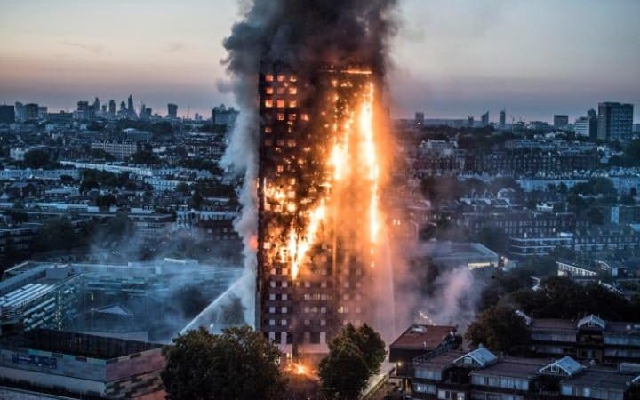 30 Dead in London Building Inferno, Dozens Missing