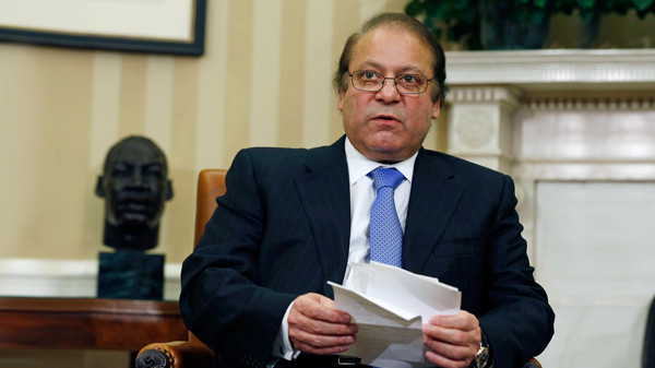 المحكمة العليا في باكستان تقرر اقالة رئيس الوزراء نواز شريف
