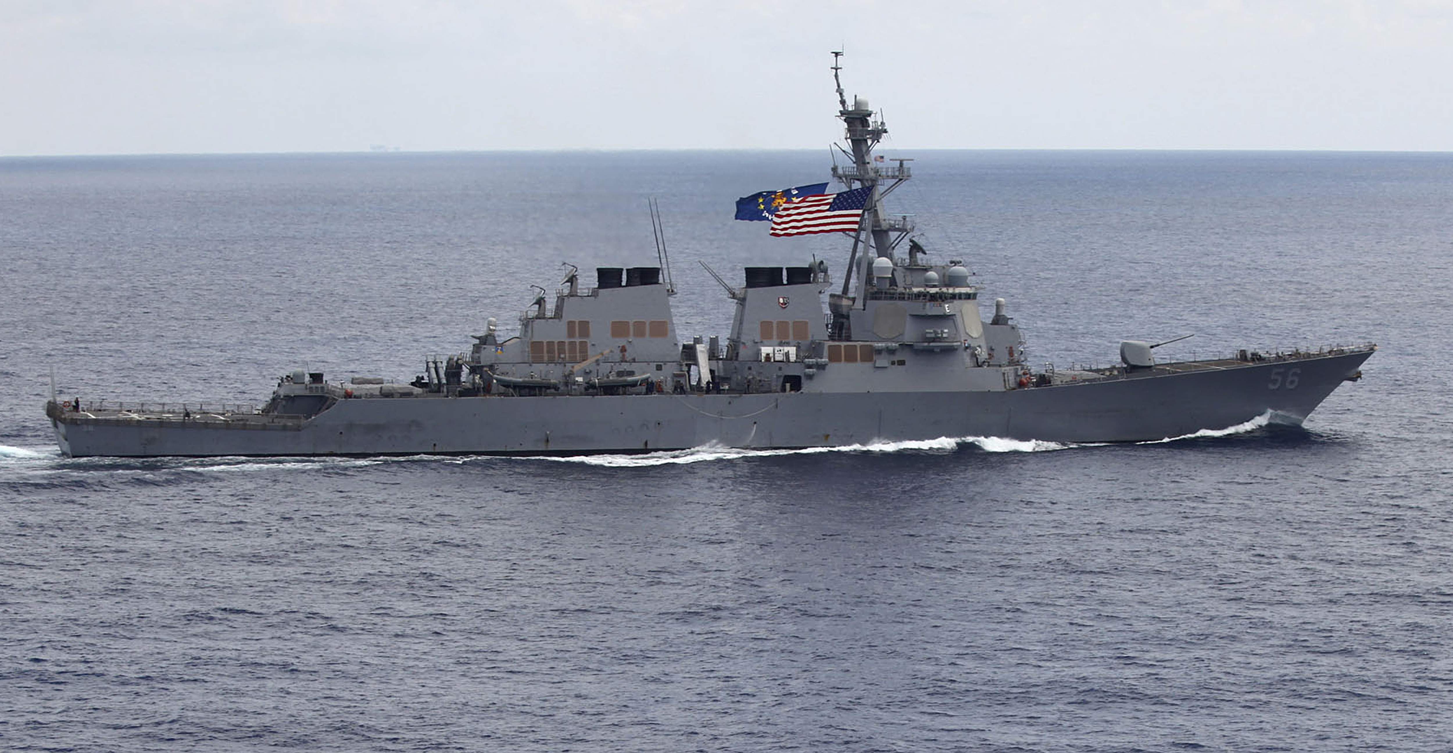 US Warship Provokes Chinese Navy in South China Sea