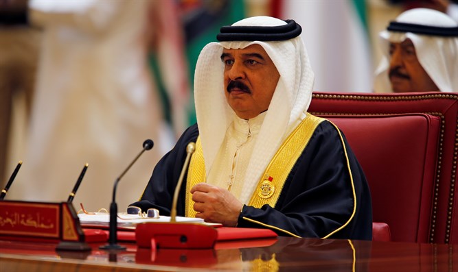 Bahraini King Calls for End to Boycott of Israeli Regime: Report