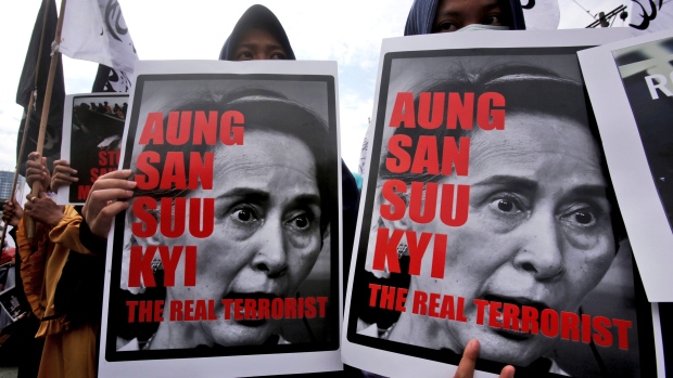 Some 370,000 Peace Activists Want Stripping Myanmar’s Suu Kyi’s of Nobel Prize