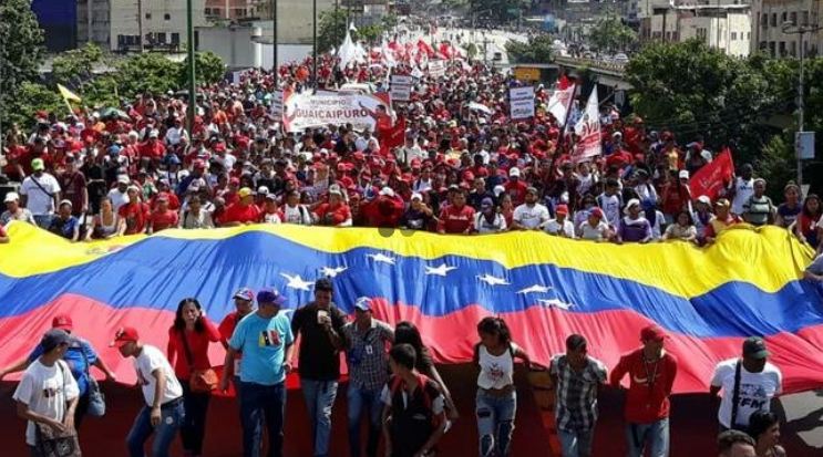 Venezuelans Hold Pro-Government Rally in Caracas