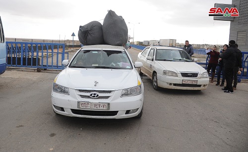 عودة كثيفة للمهجرين السوريين عبر معبر نصيب الحدودي