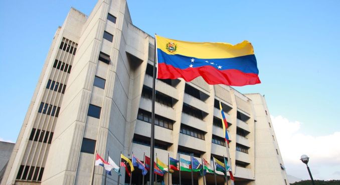 TSJ de Venezuela ordena excluir a la coalición opositora de las presidenciales