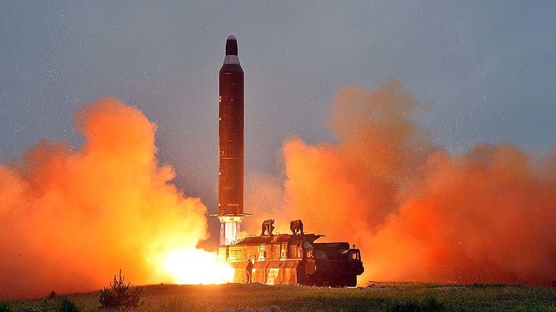 كوريا الشمالية تعلق تجاربها النووية والصاروخية وتطلّعات نحو القمة