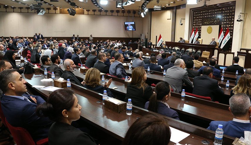 البرلمان العراقي يقيل محافظ نينوى ونائبيه