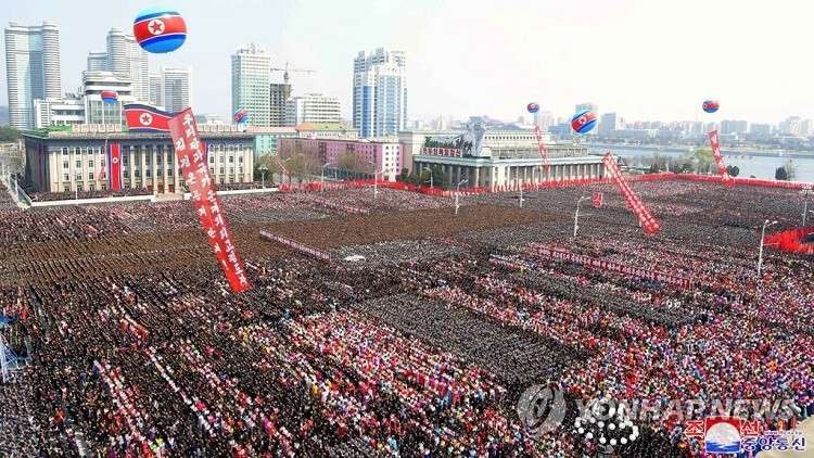 احتفالات شعبية ورسميّة حاشدة في كوريا الشمالية بإعادة انتخاب كيم