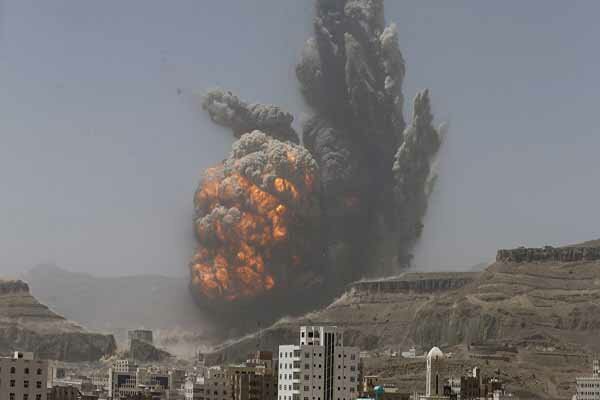 یمن سه مرکز نظامی عربستان را بمباران کرد