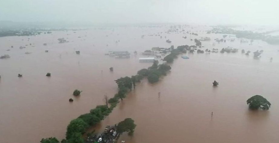 Floods Kill 95, Displace Hundreds of Thousands in India