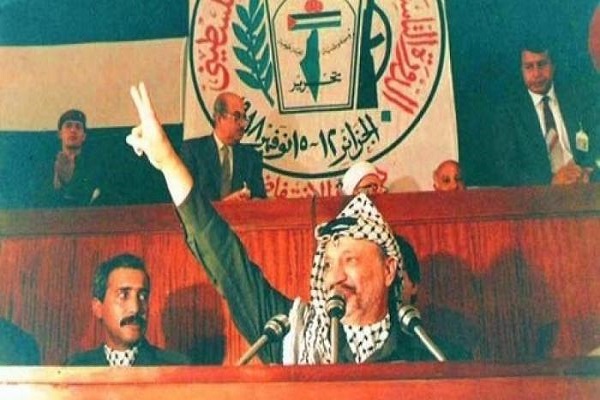 بعد 32 عاماً على "وثيقة الاستقلال".. الفلسطينيون بلا وطن