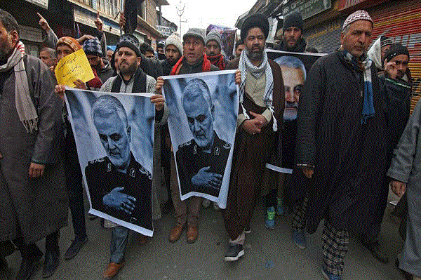 Iraqis And Pakistanis Pay Tributes To Gen. Soleimani, Comrades