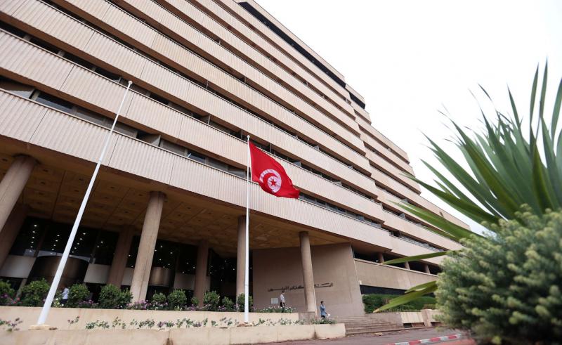 الحكومة التونسية تقترض 455 مليون يورو من بنوك وطنية