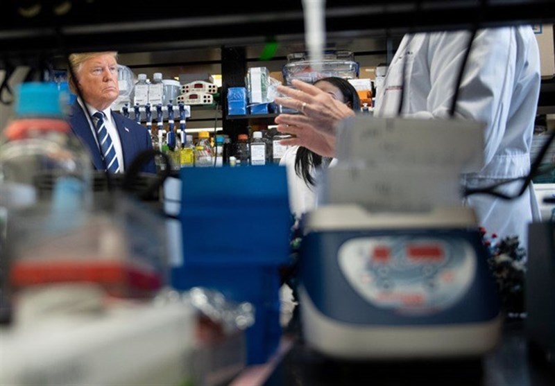 مسؤول أمريكي يعلن تجريب أول لقاح ضد فيروس كورونا