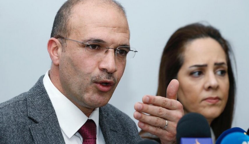 وزير الصحة اللبناني: كورونا يخرج عن "الاحتواء"!