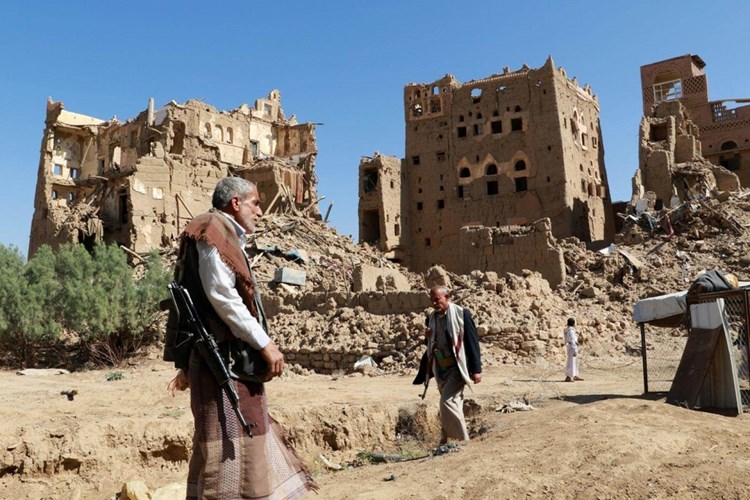 "التحالف" يعلن تمديد وقف إطلاق النار في اليمن.. والحوثي: ننتظر أفعالاً لا أقوالاً