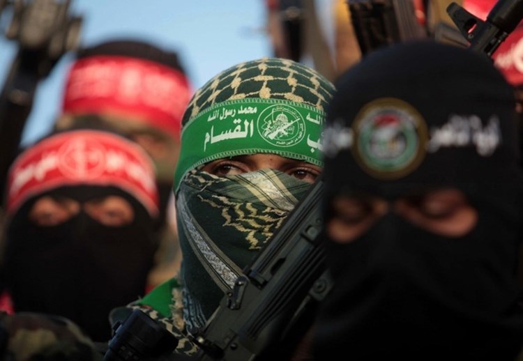 تواصل ردود الأفعال الفلسطينية المنددة بالقرار البريطاني بحق حماس