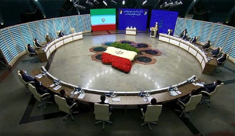 كيف ستكون أولى المناظرات التلفزيونية لمرشحي الرئاسة الإيرانية؟