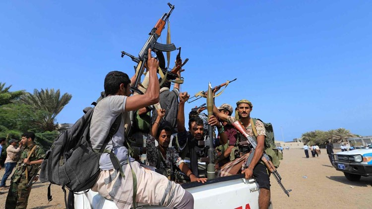 بعد مدينة البيضاء... قوات صنعاء تسيطر على مديرية الزاهر