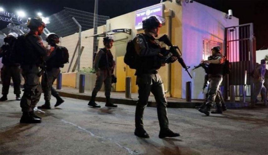 مصادر عبرية: إصابة جنديين "إسرائيليين" في قرية العيساوية بالقدس المحتلة