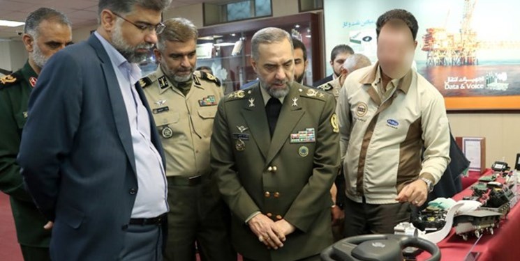 وزير الدفاع: الصناعات الدفاعية بإمكانها أن تزيد من سرعة تقدم ايران في مختلف المجالات