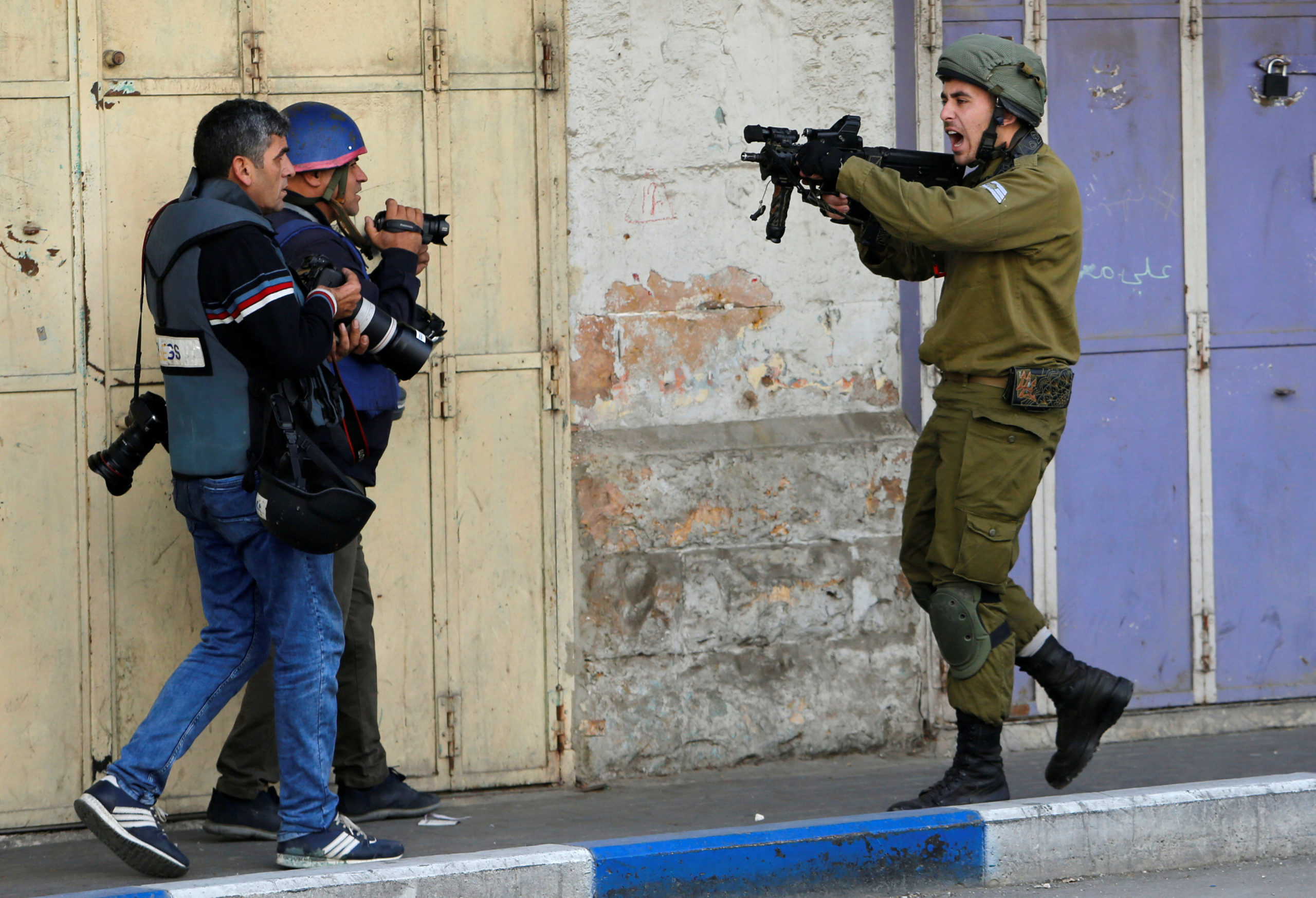 26 انتهاكاً للاحتلال الإسرائيلي بحق الصحفيين الفلسطينيين خلال أيلول الماضي