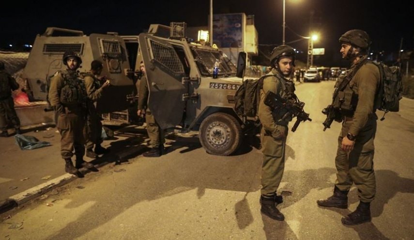 حملة اعتقالات واسعة تشنها قوات الاحتلال بالضفة والقدس