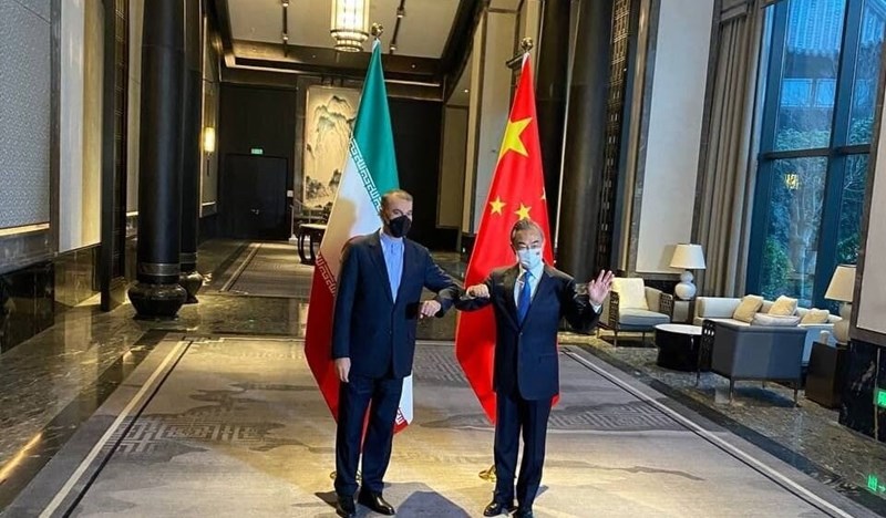 وزير الخارجية الإيراني يعلن بدأ تنفيذ اتفاقية التعاون الاستراتيجي مع الصين