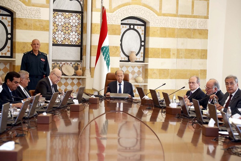 الرئيس اللبناني يعد اللبناني بخطة التعافي الاقتصادي قريبا