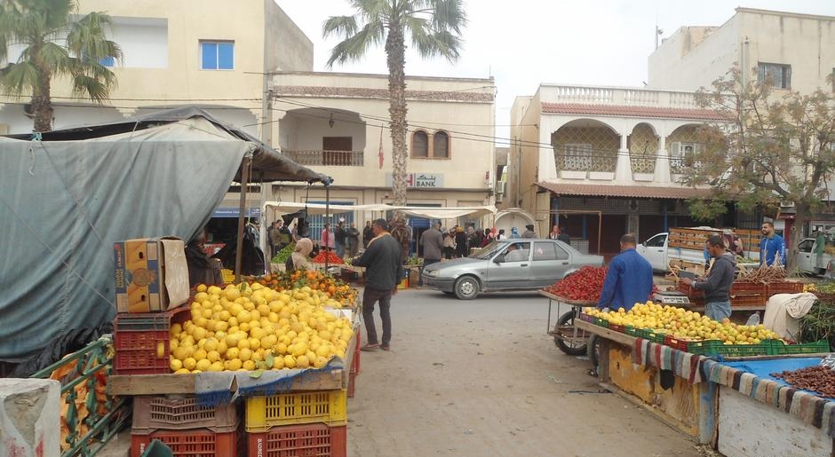 تونس.. ارتفاع الأسعار ينذر بأزمة غذائية وانفجار اجتماعي وشيك