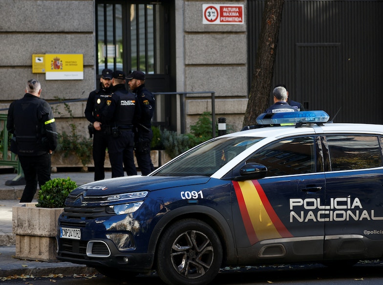 إسبانيا تتلقى سلسلة من الرسائل المفخخة