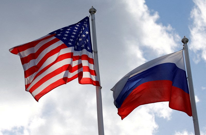 كيف هي الأجواء قبيل محادثات جينيف بين روسيا وامريكا حول أوكرانيا؟