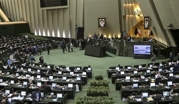البرلمان الايراني: مصالح الشعب الإيراني تعد خطا أحمر