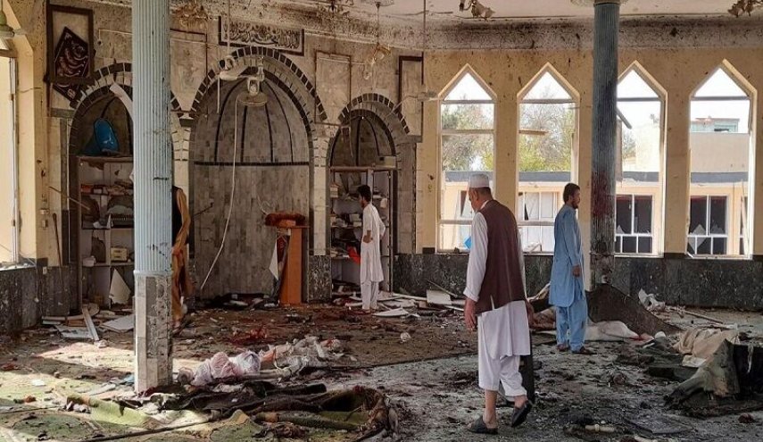 تنظيم "داعش" الإرهابي يتبنى هجوم مسجد باكستان